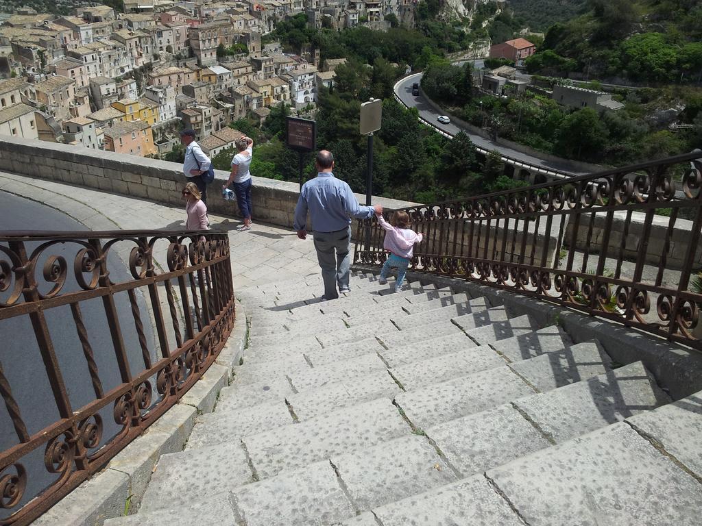 Cirasa Villa Ragusa Luaran gambar